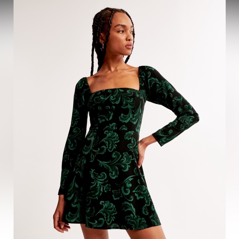 Abercrombie Long sleeve crepe mini dress